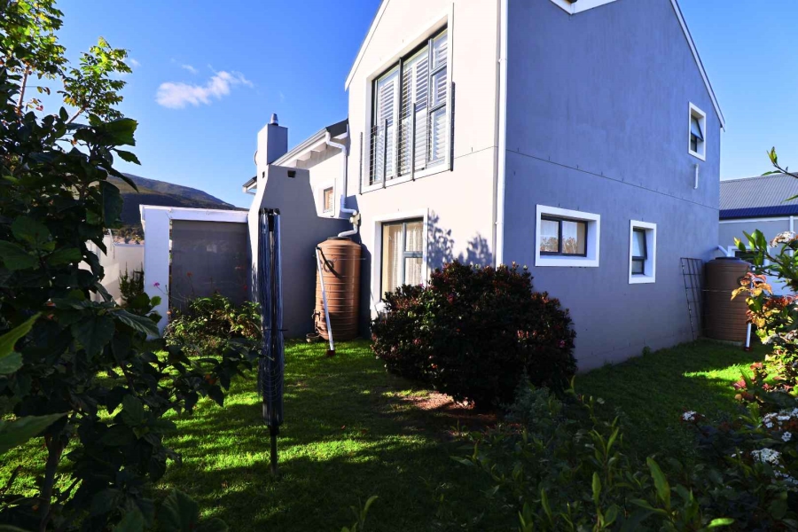 3 Bedroom Property for Sale in Sandbaai Western Cape
